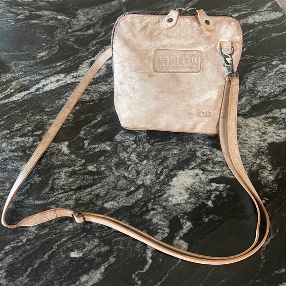 BedStu Ventura Crossbody Bag - Picture 2 of 6